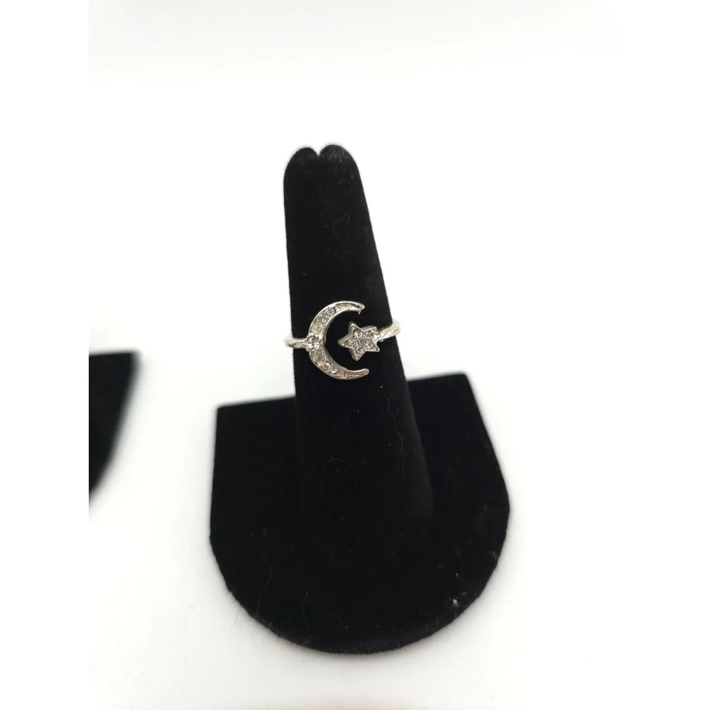 Lot Of 4 Moon Stars Silver‎ Tone Rings v size 7.25